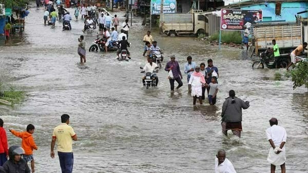 విషాదం మిగిల్చిన భారీ వర్షాలు, వరదలు