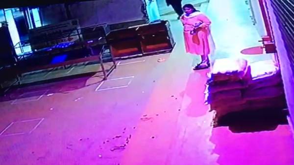  షాపు ముందే చంపేయాలని స్కెచ్