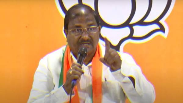 మోడీ ప్రధానిగా ఉండటం వల్లే..