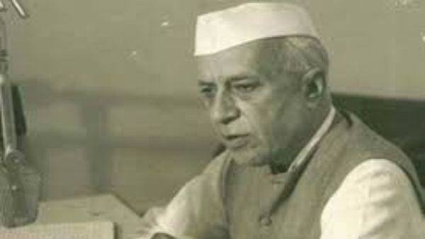 నెహ్రూ మరణం తర్వాత నవంబర్ 14వ తేదీన చిల్డ్రన్స్ డే