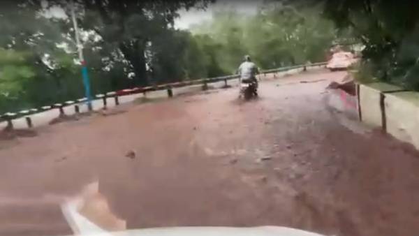 మెట్టు మార్గాల మూసివేత