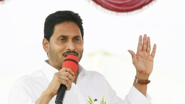 నాలుగు దశల్లో..