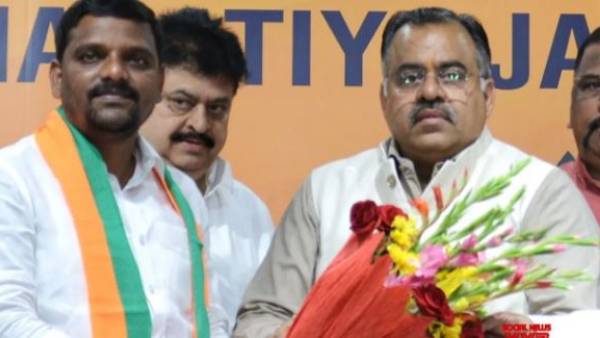 జాతీయ నేతల సమక్షంలో బీజేపి చేరిన మల్లన్న.. యుద్దం మొదలైందన్న జర్నలిస్టు జాతీయ నేతల సమక్షంలో బీజేపి చేరిన మల్లన్న.. యుద్దం మొదలైందన్న జర్నలిస్టు