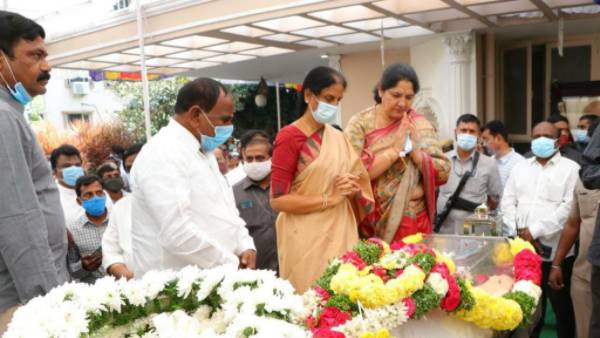 The language that impresses everyone belongs to Roshaiya!Sabita and Satyavathi paid tributes.