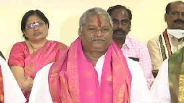 ప్రభుత్వాన్ని కూల్చే శక్తి ఉంది