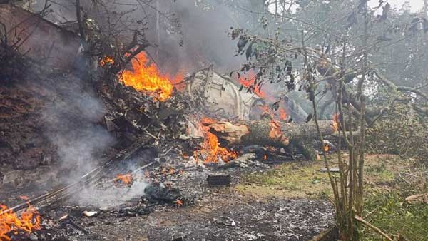 హెలికాప్టర్ ప్రమాదానికి గురి కావటంతో