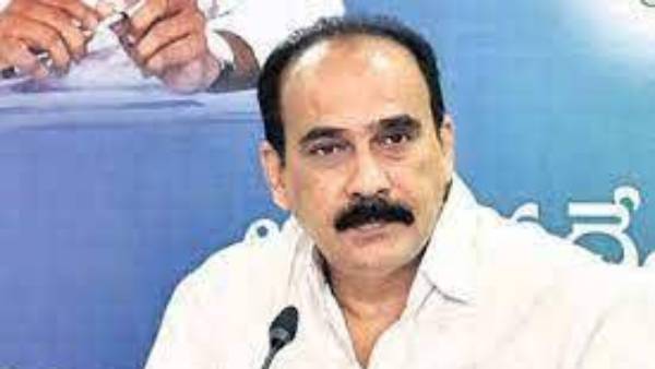 విశాఖ రాజధానిగా చెయ్యటానికి చంద్రబాబు సహకరించాలని రిక్వెస్ట్ విశాఖ రాజధానిగా చెయ్యటానికి చంద్రబాబు సహకరించాలని రిక్వెస్ట్