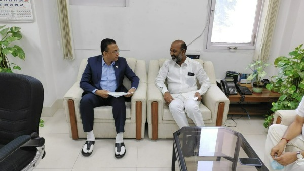 రికగ్నైజేషన్ కమిటీతో చర్చలు.. అనంతరం నిర్ణయం తీసుకుంటామన్న యూజీసీ సెక్రెటరీ