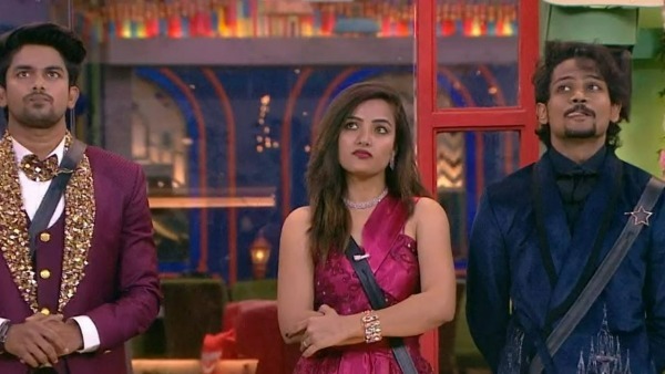 సిరి అవుట్.. సిరి అవుట్..