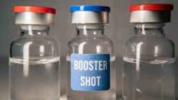 బూస్టర్ డోస్ ఇవ్వటానికి కేంద్రాన్ని అనుమతి కోరిన ఢిల్లీ సర్కార్