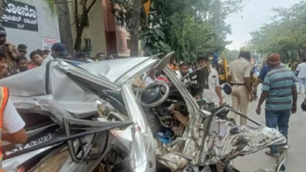 మెర్సిడెస్ బెంజ్ కారు దెబ్బతో షాక్ మెర్సిడెస్ బెంజ్ కారు దెబ్బతో షాక్