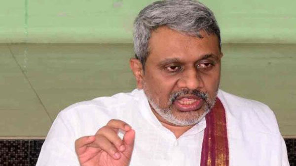 రాకేష్ తికాయిత్, యదువీర్ సింగ్ 