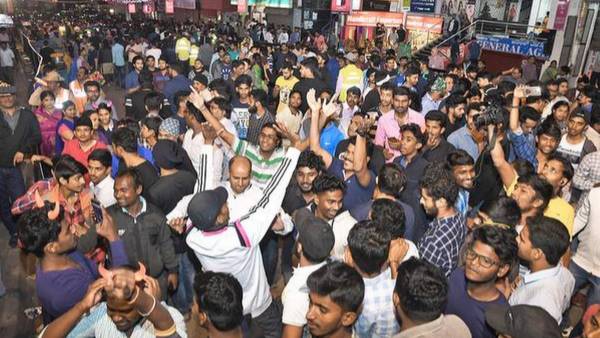 న్యూఇయర్ వేడుకలపై ఆంక్షలు: కఠిన చర్యలంటూ సీపీ సీవీ ఆనంద్