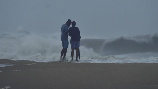బలహీనపడినా.. అప్రమత్తంగా బలహీనపడినా.. అప్రమత్తంగా