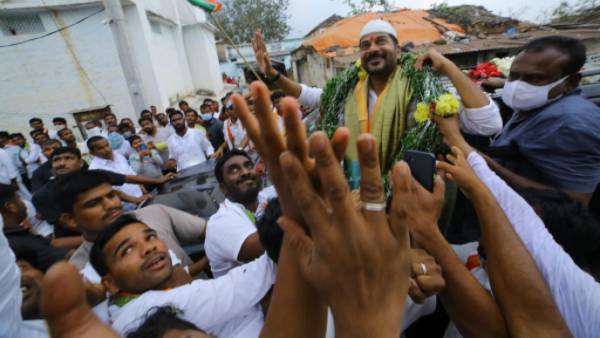  బడుగు, బలహీన వర్గాలకు అండగా నిలుస్తాం.. సోనియమ్మ రాజ్యం తెస్తానన్న రేవంత్