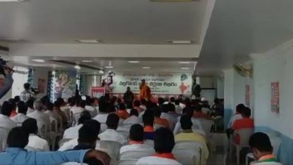 కేసీఆర్ మోసాలను ప్రజా క్షేత్రంలో ఎండగట్టటమే లక్ష్యం