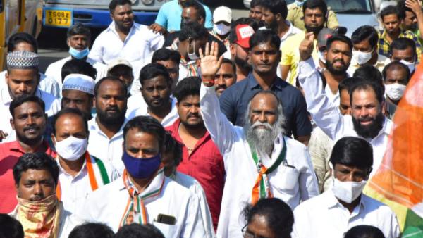 TRS, BJP are cheating parties!Jaggareddy says Congress the only party fought for the people. TRS, BJP are cheating parties!Jaggareddy says Congress the only party fought for the people.