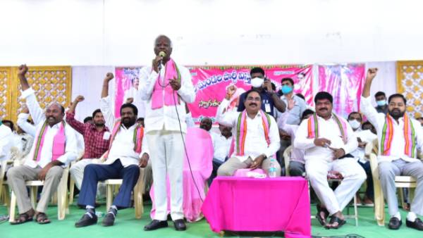  తెలంగాణ రైతాంగం పట్ల కేంద్రం చిన్న చూపు.. ప్రజా చైతన్యం తీసుకొస్తామన్న కడియం శ్రీహరి