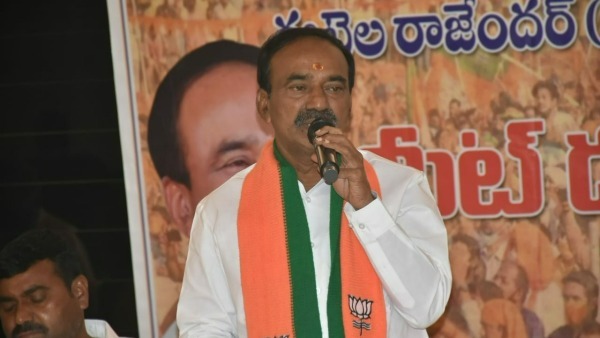 సీఎం స్థానంలో ఉండి దాడులు చేయమంటారా?: కేసీఆర్‌పై ఈటల