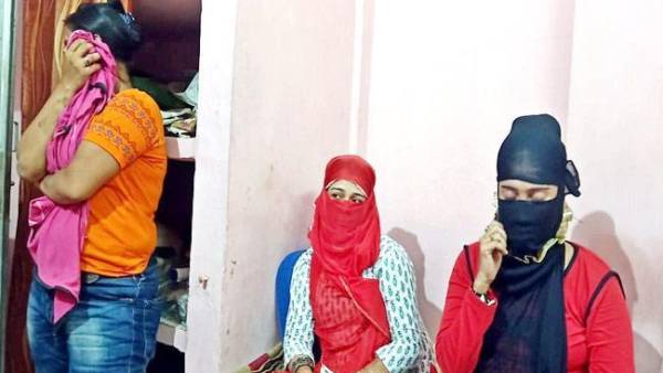 ఇక్కడే ఎందుకంటే..