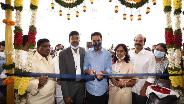 ఒకే రోజు ఏడు ప‌రిశ్ర‌మ‌ల ఆవిష్క‌ర‌ణ‌