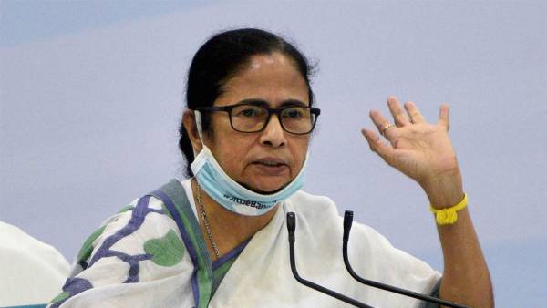  గృహలక్ష్మి పథకం ప్రకటించిన టీఎంసీ.. నెలకు 5 వేల రూపాయల ఆర్ధిక భరోసా