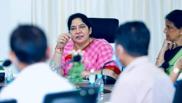 ప్రభుత్వ పాఠశాలల్లో నర్సరీ విద్య.. ప్రజాప్రతినిధులను భాగస్వామ్యం చేయాలన్న అధికారులు.