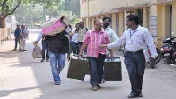  బ్యాలెట్ పద్దతిలో