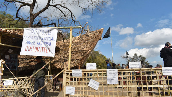 కర్ఫ్యూ విధింపు.. కర్ఫ్యూ విధింపు..