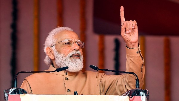 PM Modi Transfers Rs 1,000 crore to Bank Accounts of Self Help Groups, slams akhilesh yadav. PM Modi Transfers Rs 1,000 crore to Bank Accounts of Self Help Groups, slams akhilesh yadav.