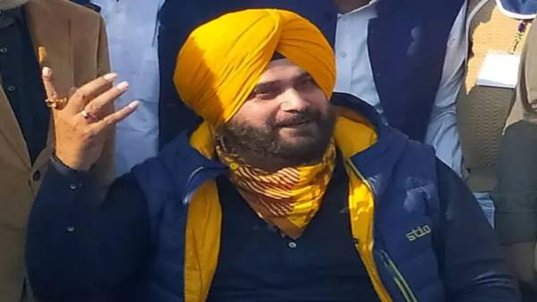 ఆప్ కార్యకర్తలకే..