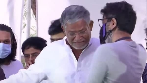 ఎక్కెక్కి ఏడ్చిన తనికెళ్ల భరణి.. సిరివెన్నెలతో అనుబంధం మాటల్లో చెప్పలేనిదన్న భరణి