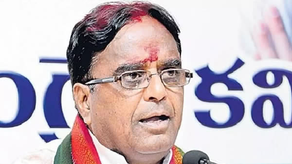 వాస్తవాలను ప్రజలకి చెప్పడంలో కాంగ్రెస్ ముందుంటుంది.. కేసీఆర్ లాగా అబద్దాలు చెప్పమన్న పొన్నాల