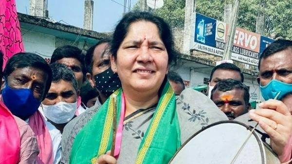 రైతుల మరణాలకు కేంద్రమే బాద్యత.. ప్రధాని రైతు వ్యతిరేకి అన్న గులాబీ నేతలు