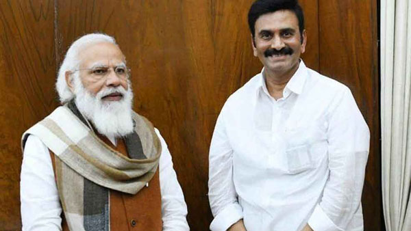 ప్రధానితో బంధం గురించీ