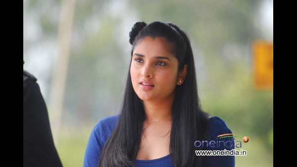  ఎయిర్ పోర్టులోనే కోవిడ్ పరీక్షలు