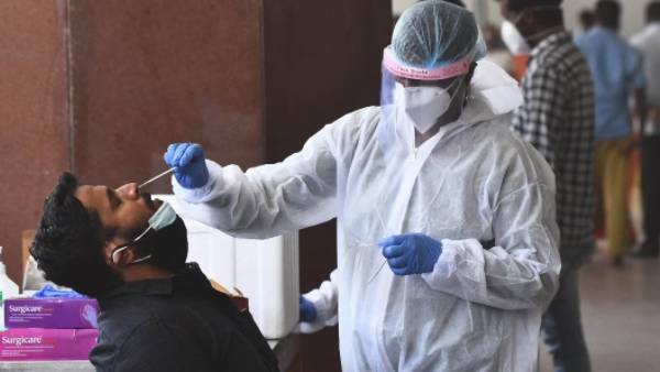  దక్షిణాఫ్రికా నుండి ఢిల్లీ వచ్చిన వ్యక్తికి ఒమిక్రాన్