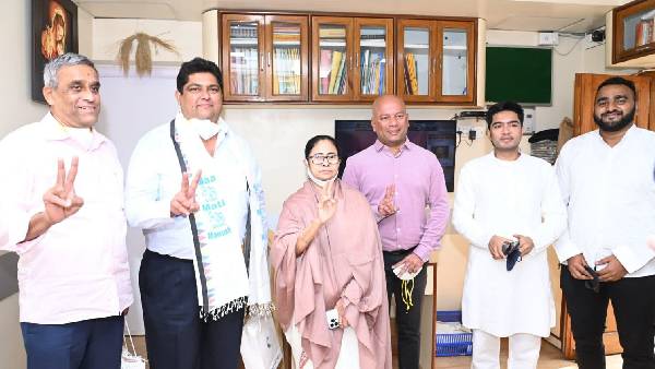 ఇప్పటికే టీఎంసీ తీర్ధం పుచ్చుకున్న మాజీ సీఎం లుయిజిన్హో ఫలేరో ఇప్పటికే టీఎంసీ తీర్ధం పుచ్చుకున్న మాజీ సీఎం లుయిజిన్హో ఫలేరో