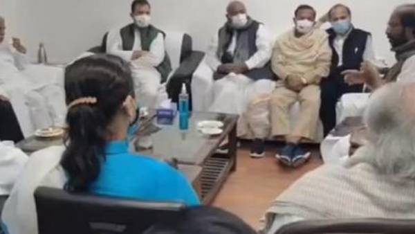  ఢిల్లీ వెళ్ళొచ్చిన ఎర్రబెల్లి దయాకర్ రావుకు కరోనా .. హోం ఐసోలేషన్ లో మంత్రి