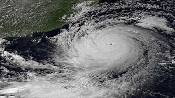 అత్యంత భ‌యంక‌ర‌మైన తుఫాను..