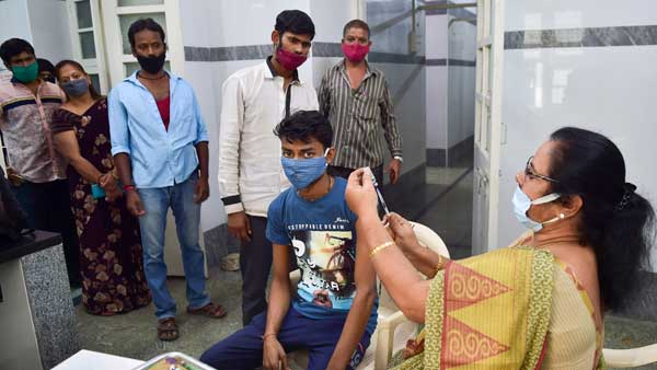 75 శాతం మందికి రెండో డోస్ వ్యాక్సిన్..