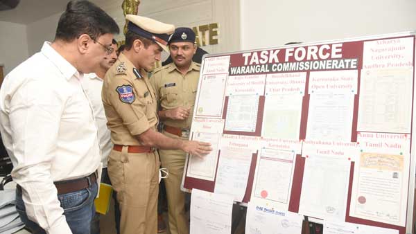 నకిలీ సర్టిఫికెట్ లకోసం లక్ష నుండి నాలుగు లక్షల వరకు వసూళ్లు నకిలీ సర్టిఫికెట్ లకోసం లక్ష నుండి నాలుగు లక్షల వరకు వసూళ్లు