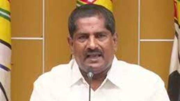 ఉద్యోగులకు ఇచ్చే పీఆర్సీ విషయంలో జగన్ మోసంపై మండిపడిన అశోక్ బాబు ఉద్యోగులకు ఇచ్చే పీఆర్సీ విషయంలో జగన్ మోసంపై మండిపడిన అశోక్ బాబు