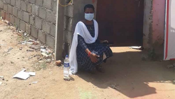 ఐదు సంవత్సరాలకే భర్త చనిపోయాడు