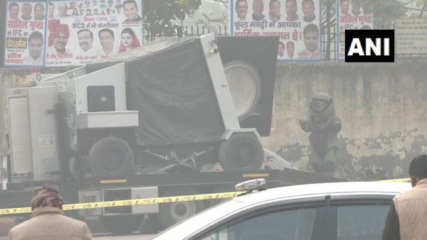 బ్యాక్ప్యాక్లో.. బ్యాక్ప్యాక్లో..