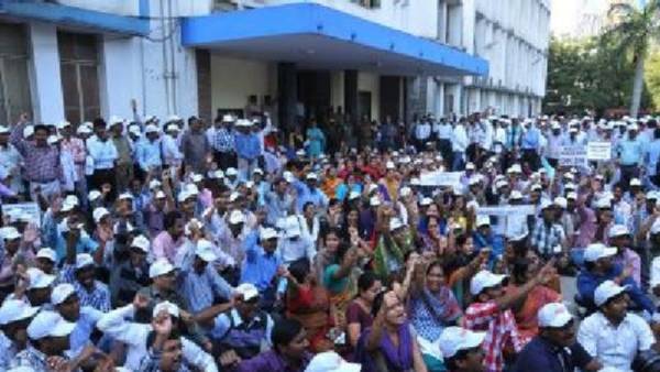  టీడీపీ నుంచి అనుకూల ప్రకటనలు..