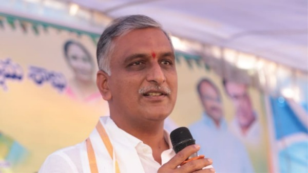 అందరూ వ్యాక్సిన్ తీసుకోవాలంటూ హరీశ్ రావు అందరూ వ్యాక్సిన్ తీసుకోవాలంటూ హరీశ్ రావు