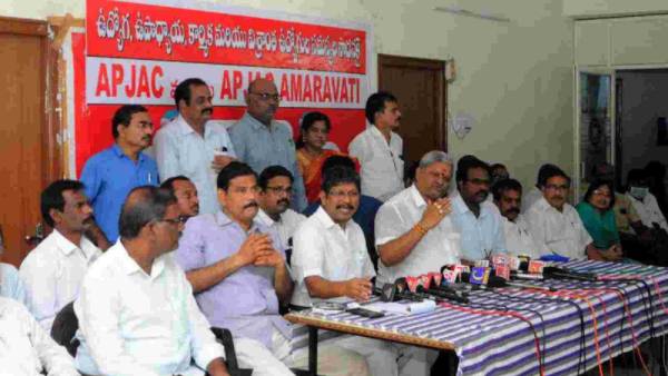 ఉద్యోగుల్లో అసహనం