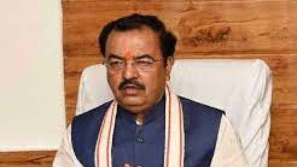 మొహం మీదే తలుపులు వేసిన మహిళలు