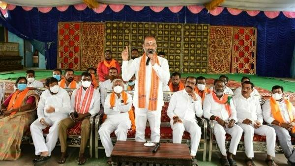 సీఎం కేసీఆర్‌కు కౌంట్ డౌన్ స్టార్ట్: సంజయ్ ఫైర్